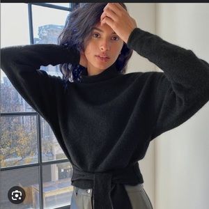 Aritzia Wilfred Lorin sweater size XS
